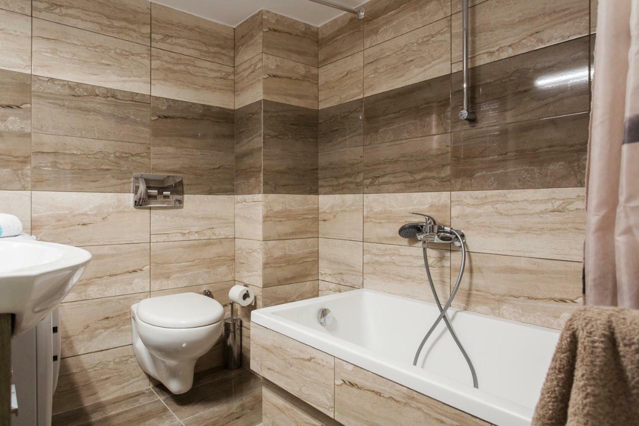 Modern Antique Private Rooms Near To Acropolis Museum And Metro Station 아테네 외부 사진