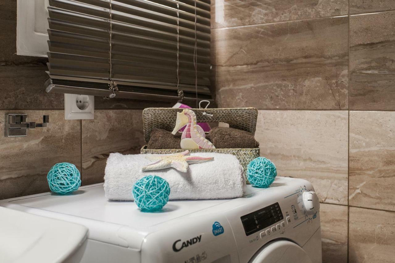 Modern Antique Private Rooms Near To Acropolis Museum And Metro Station 아테네 외부 사진