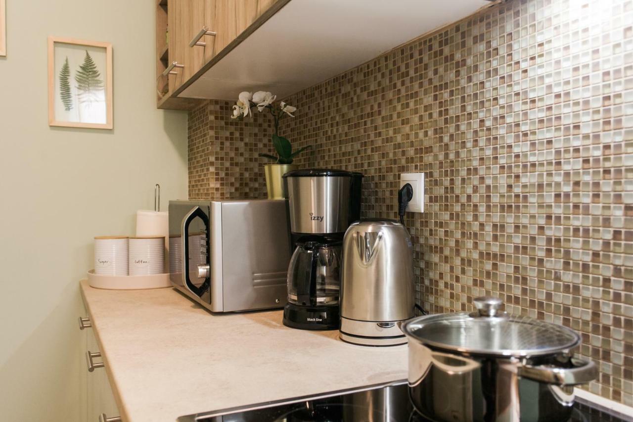 Modern Antique Private Rooms Near To Acropolis Museum And Metro Station 아테네 외부 사진