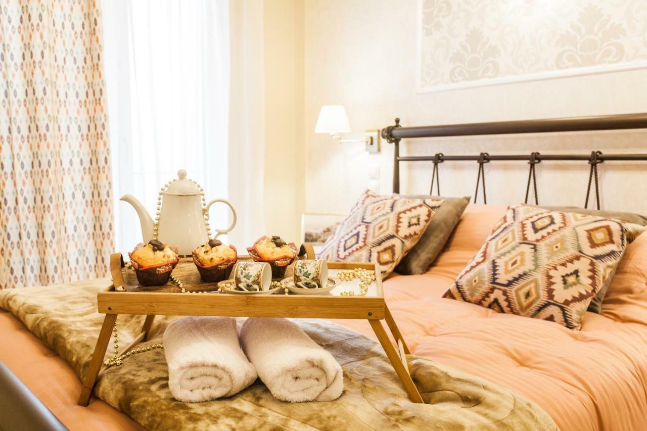 Modern Antique Private Rooms Near To Acropolis Museum And Metro Station 아테네 외부 사진