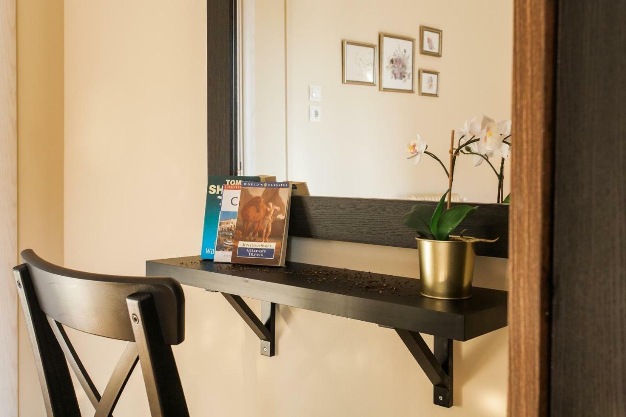 Modern Antique Private Rooms Near To Acropolis Museum And Metro Station 아테네 외부 사진